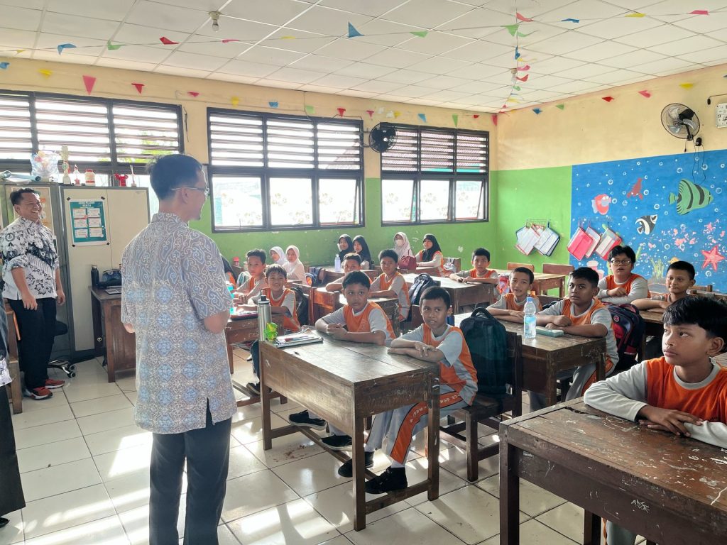 Arief Wibowo Tinjau SD Negeri di Bugel dan Karawaci Baru Dorong Perbaikan Infrastruktur dan Keselamatan Siswa (2)