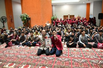 Arief Wibowo Ajak Mahasiswa ITB Ahmad Dahlan Jadi Pemuda Berkualitas: Asah Bakat, Bangun Karakter, Luaskan Wawasan - Arief Wibowo Dewan Tangerang