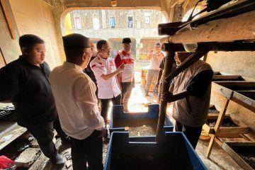 Arief Wibowo Dorong Pengelolaan Sampah Ramah Lingkungan, Tinjau Pusat Budidaya Maggot di Pasar Saraswati Ciledug - Arief Wibowo Dewan Pilihan Tangerang