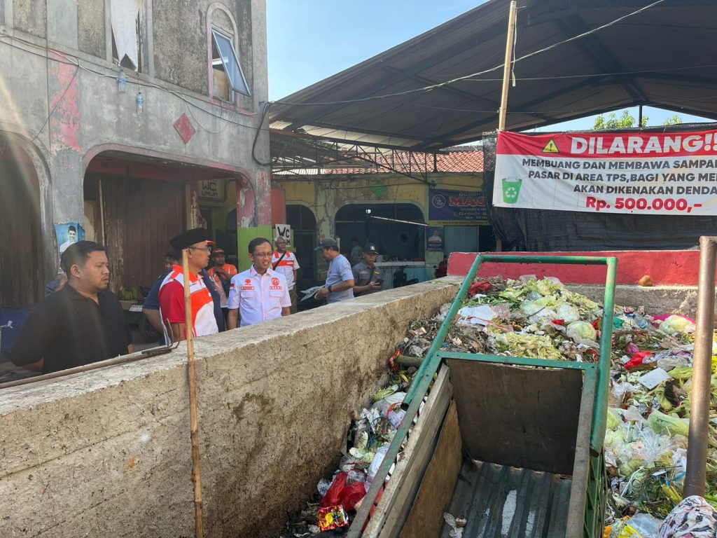 Arief Wibowo Dorong Pengelolaan Sampah Ramah Lingkungan, Tinjau Pusat Budidaya Maggot di Pasar Saraswati Ciledug - Arief Wibowo Dewan Pilihan Tangerang