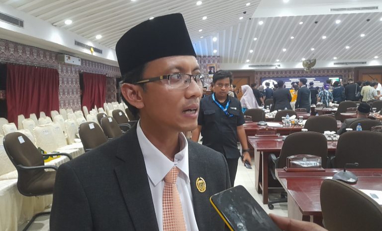 Dewan Arief Wibowo Sebut Kota Tangerang Rawan Penyebaran HIV AIDS - Arief Wibowo Dewan Pilihan Tangerang