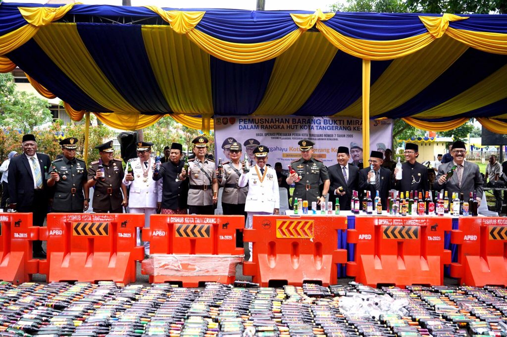 Wakil Ketua DPRD Arief Wibowo Tekankan Penguatan Pengawasan dan Pembatasan Pada Perda Miras - Arief Wibowo Dewan Tangerang