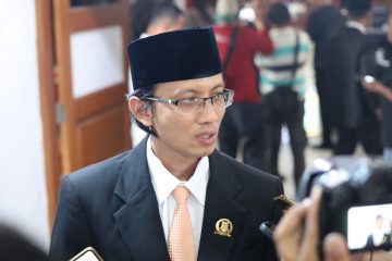 DPRD Kota Tangerang, Arief Wibowo Pembatasan Outsourcing Perkuat Perlindungan Hak Pekerja - Arief Wibowo Dewan Karawaci Tangerang
