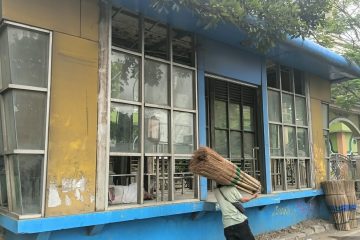 Arief Wibowo Soroti Halte di Kota Tangerang Tak Terawat - Arief Wibowo DPRD Tangerang